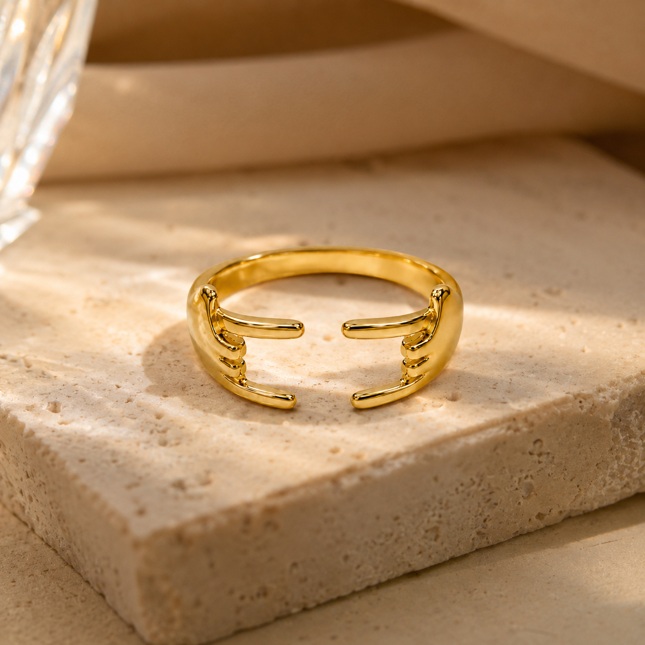 Mano Ring