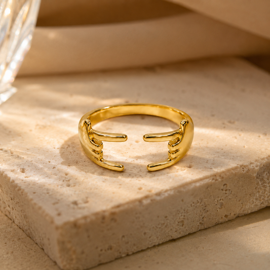 Mano Ring