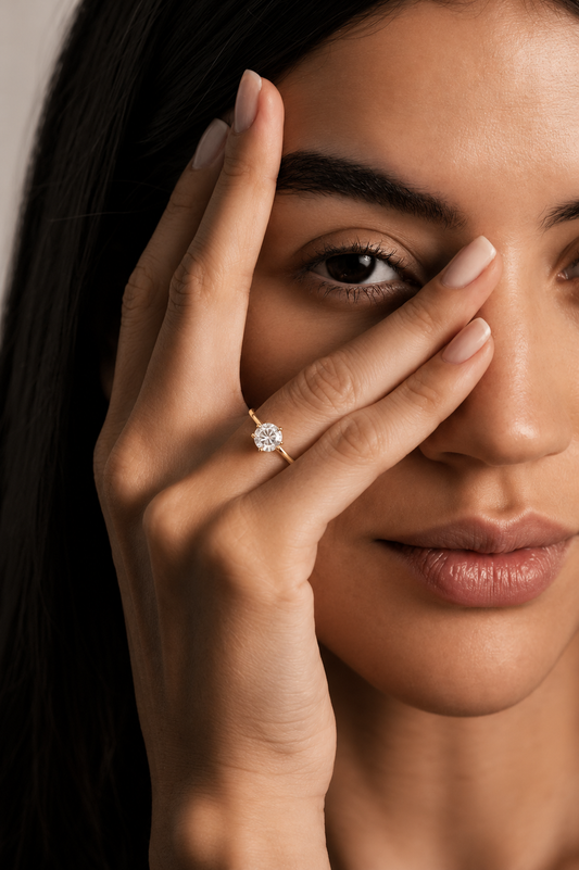 Éclat Solitaire Ring