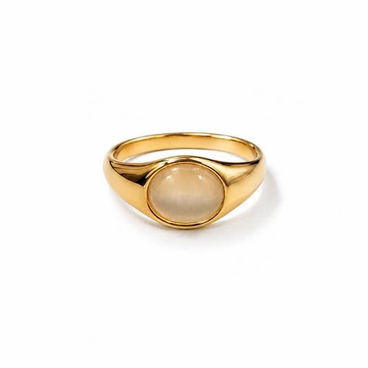 Solis Oval Ring